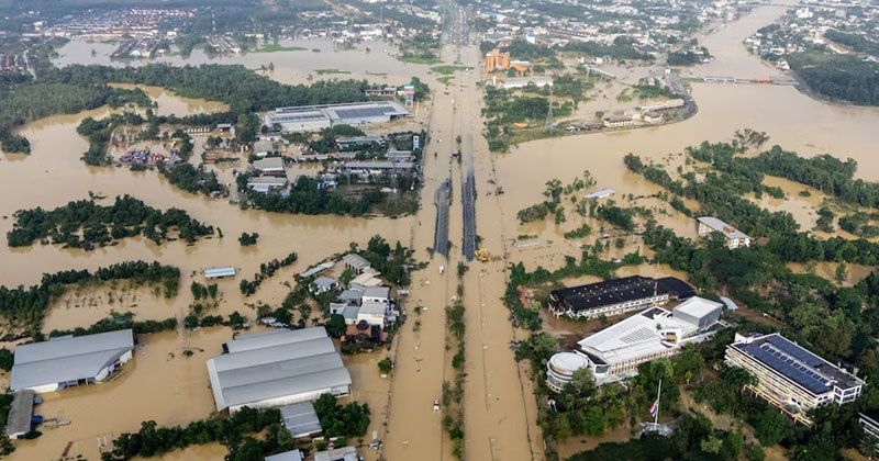 বন্যা-ভূমিধসে শ্রীলঙ্কায় নিহত ৪৪