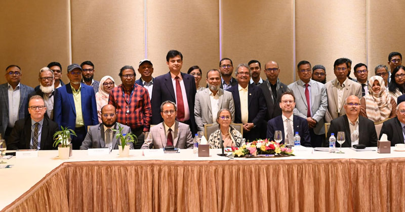 ছবি : খোলা কাগজ